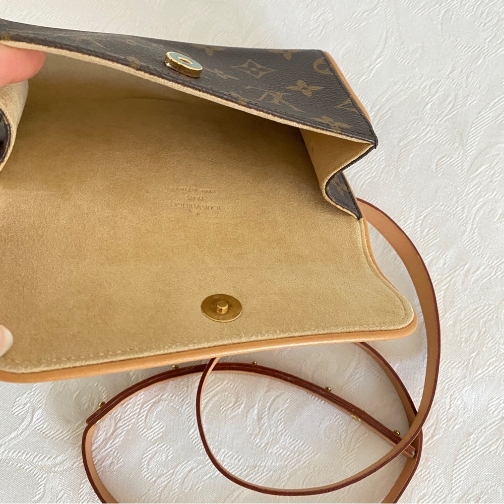 Louis Vuitton Pochette Florentine Belt Bag - Picture 7 of 16